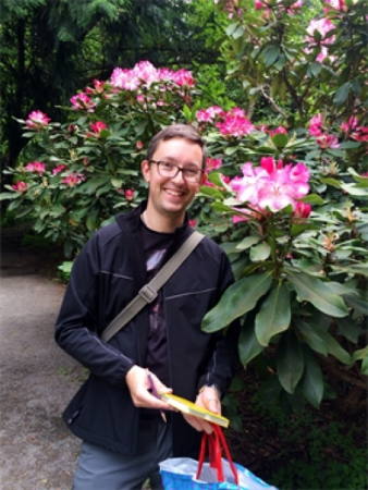 Picture of presenter Dr. Ross Bayton