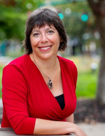 Susan Ferentinos headshot